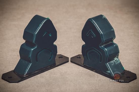 Kép NISSAN TERRANO I/II hátsó ütközők