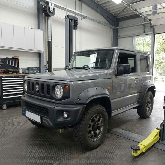 Kép Suzuki Jimny JB74 sárvédő-szélesítés 2018-tól